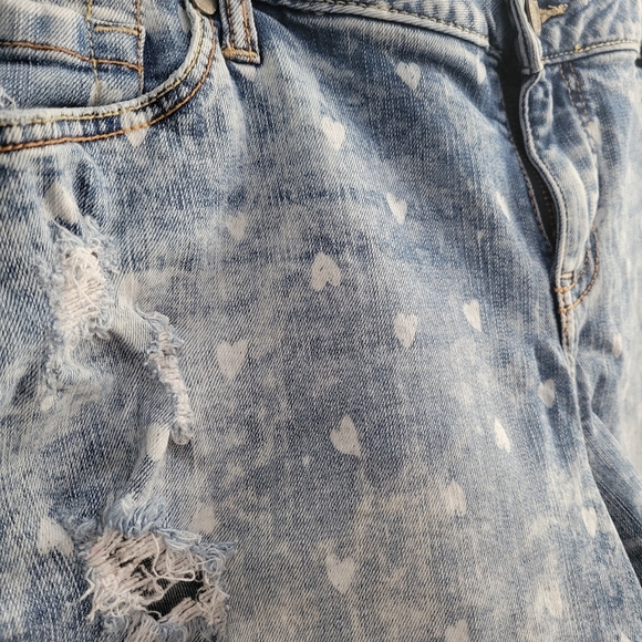 Torrid Heart Distressed Shorts - Picture 3 of 5